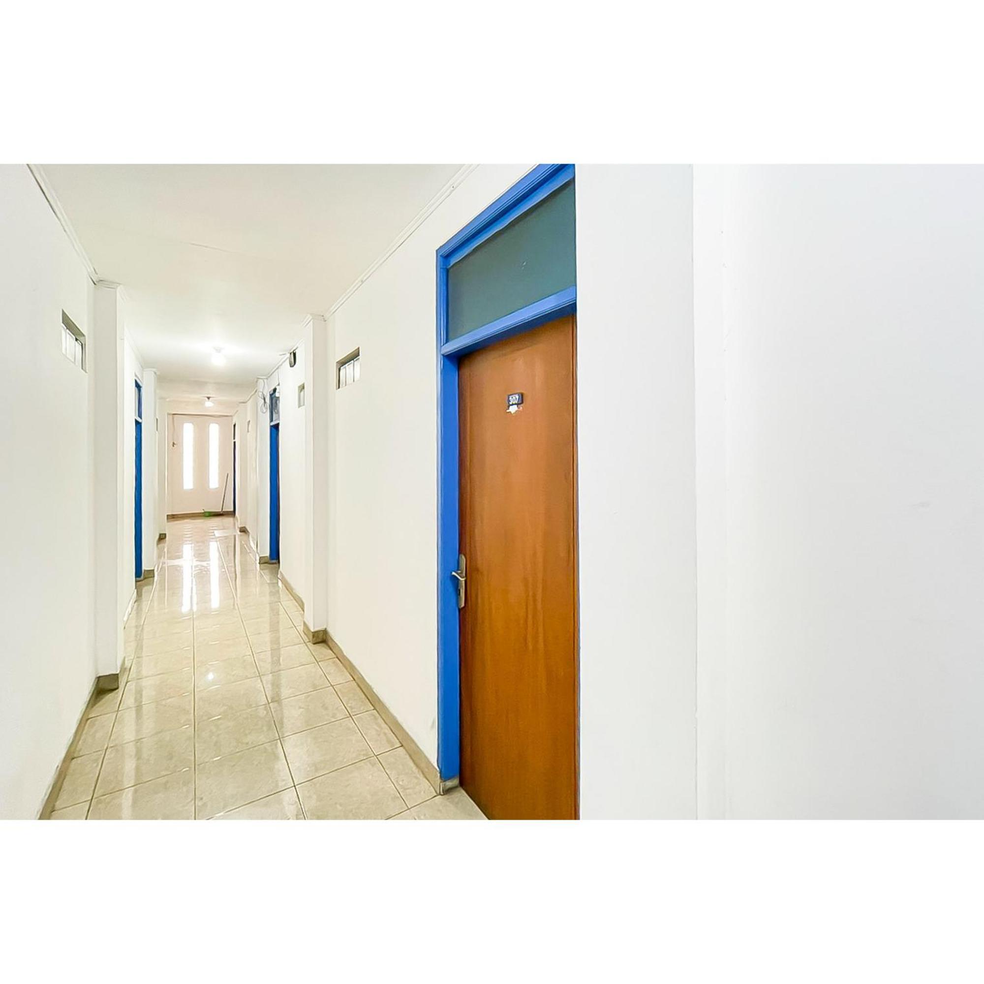 Wisma Pkbi Jabar Mitra Reddoorz Bandung Luaran gambar